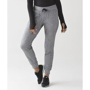 Lululemon Ready To Rulu Pant Running Luon Spray Jacquard Size 2 EUC
